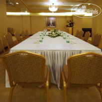 Tulip Inn Muscat Конференц-зал