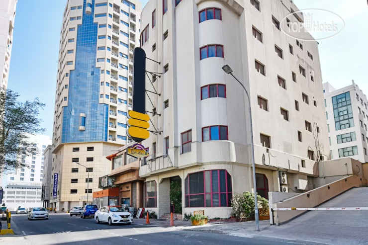 Hotelier's photos OYO 118 Revira Hotel 3*