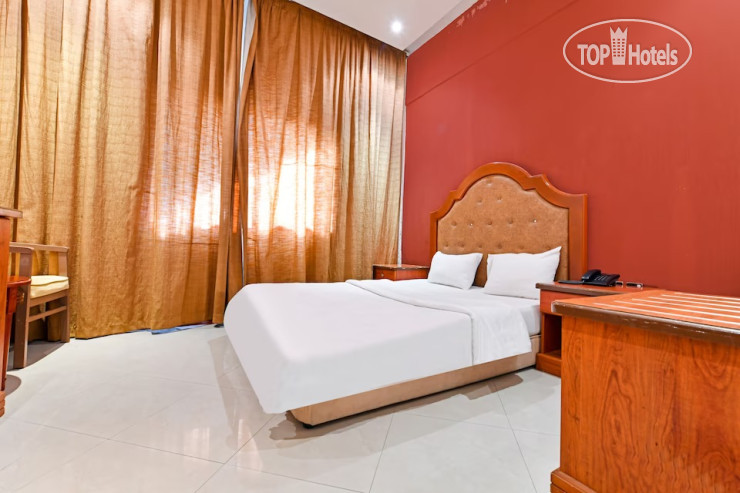 New photos from tourists OYO 118 Revira Hotel 3*