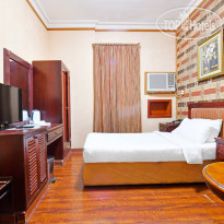 Capital O 125 Moon Plaza Hotel 