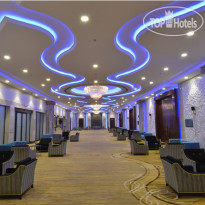 The Diplomat Radisson Blu Hotel Residence & Spa