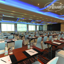 The Diplomat Radisson Blu Hotel Residence & Spa