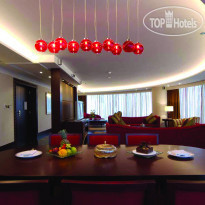 The Diplomat Radisson Blu Hotel Residence & Spa