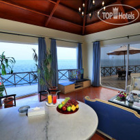 Al Bander Hotel & Resort 