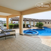 Al Bander Hotel & Resort 