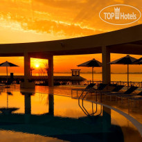 Sheraton Grand Doha Resort & Convention Hotel