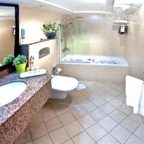 Corp Executive Doha Suites