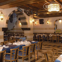 Le Commodore Hotel