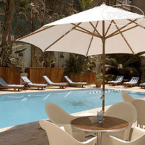Le Commodore Hotel