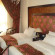 Queens Suite 