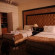 Queens Suite 