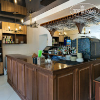 Zenith Hotel