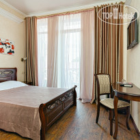 Zenith Hotel