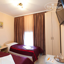 Zenith Hotel