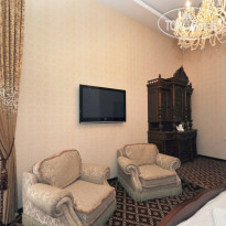 Queen Valery Hotel