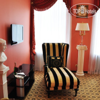Queen Valery Hotel