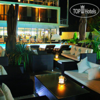 Bless Resort & Villa вечерняя терраса в Bless Resor