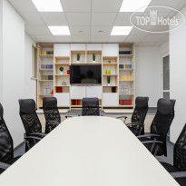 Orange Hotel Зал для переговоров