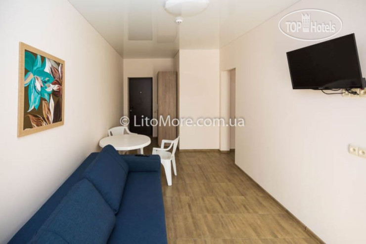 New photos from tourists White Queen Villas