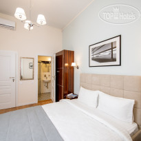 Art Deco Central Rooms