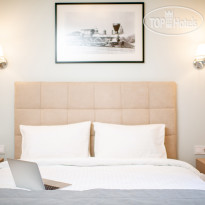 Art Deco Central Rooms