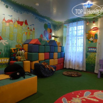 Swiss hotel Дитяча кімната