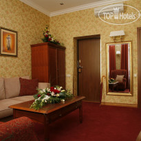 Swiss hotel Люкс Корол.перша кімн