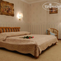 Swiss hotel Люкс Королівський друга кімнат