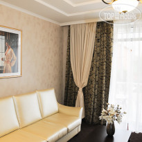 Vettriano Art Apartment