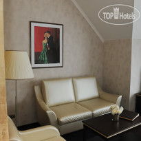 Vettriano Art Apartment