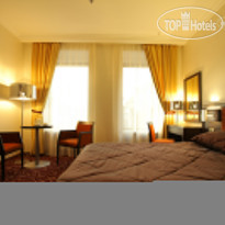 Menorah Hotel