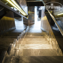 11 Mirrors Design Hotel