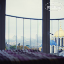 11 Mirrors Design Hotel