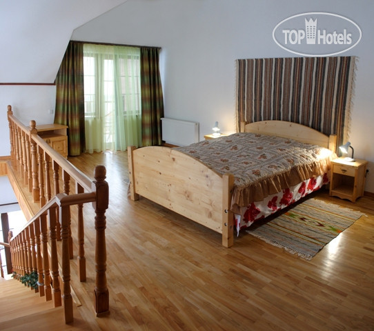 New photos from tourists Roxolana