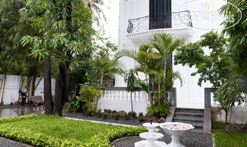 Hotelier's photos Le Leela Villa 3*