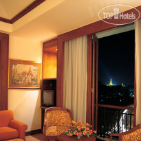 Chatrium Hotel Royal Lake Yangon 