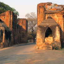 The Hotel at Tharabar Gate