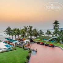 Ngwe Saung Yacht Club & Resort
