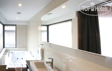 New photos from tourists Center Mark 4*