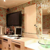 D-Hotel 