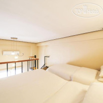 DH Naissance Hotel