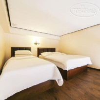 DH Naissance Hotel