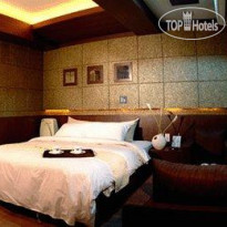 Hotel M Deluxe Double Room