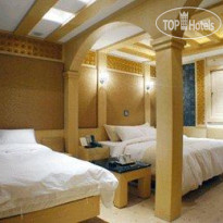 Hotel M Deluxe Twin Room