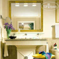 Four Seasons Hotel Cairo at The First Residence