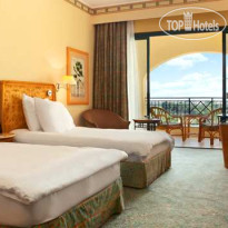 Hilton Pyramids Golf Resort