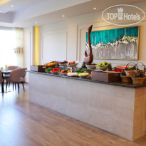 Triumph Plaza Hotel 