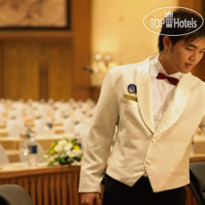 Dusit Thani LakeView Cairo 