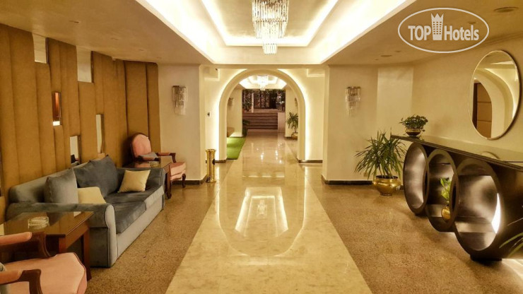 Hotelier's photos Mercure Romance 4*