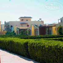 Lasirena Beach & Resort